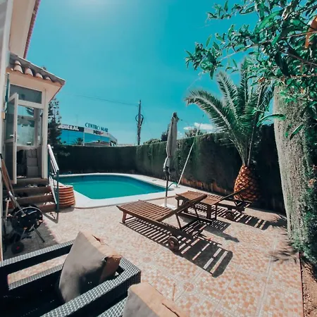 Vakantiehuis Con Piscina Privada L'Alfas del Pi